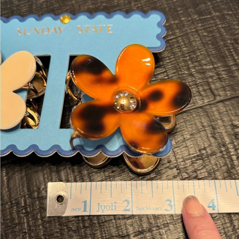 Big Acrylic Claw Flower Hair Clips Cream &Tortoiseshell NWT! - Picture 12 of 12